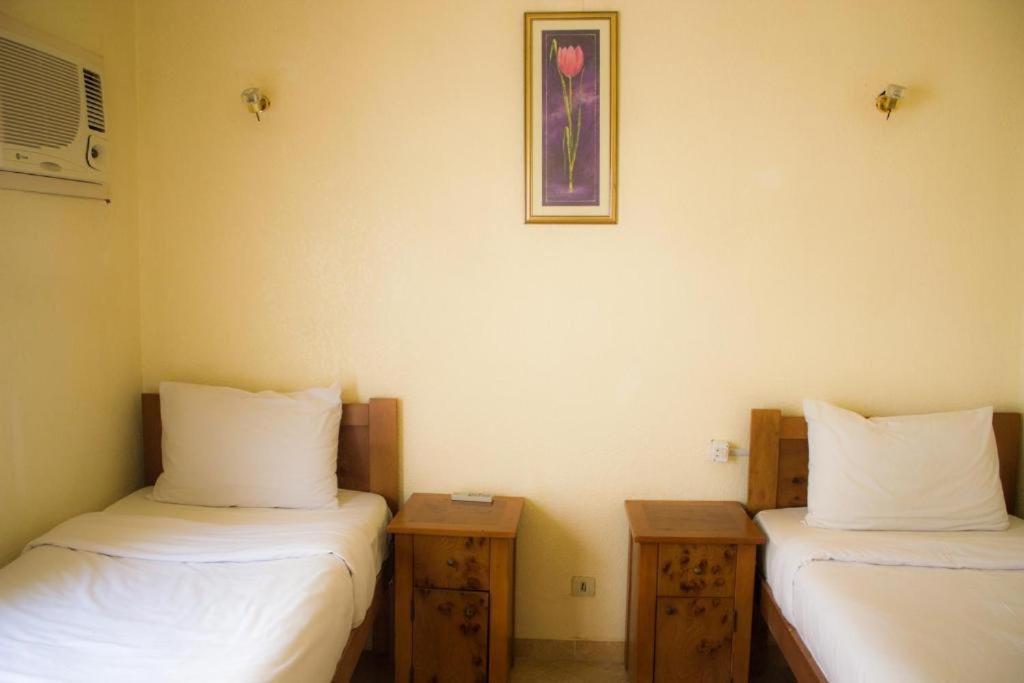 דהב Golden Europe Hotel מראה חיצוני תמונה