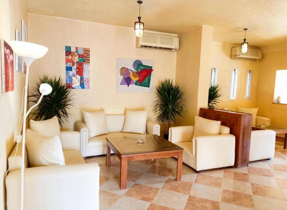 דהב Golden Europe Hotel מראה חיצוני תמונה