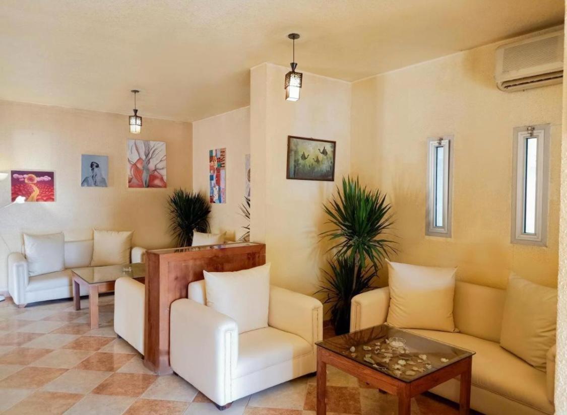 דהב Golden Europe Hotel מראה חיצוני תמונה